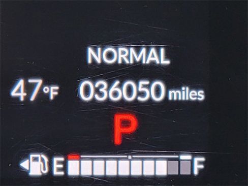 Certified 2023 Honda HR-V LX image 30