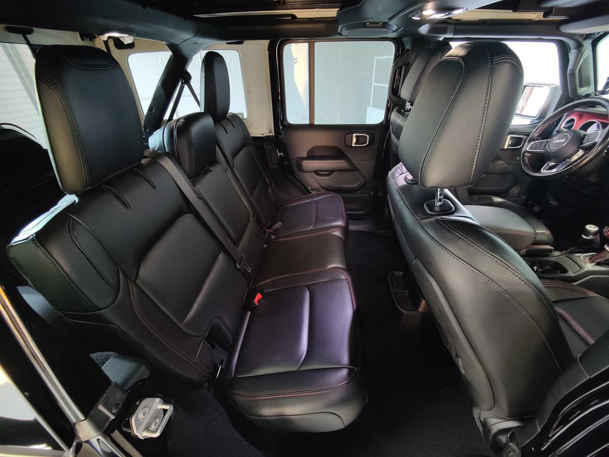 Used 2021 Jeep Wrangler Unlimited Rubicon AWD/4WD image 18