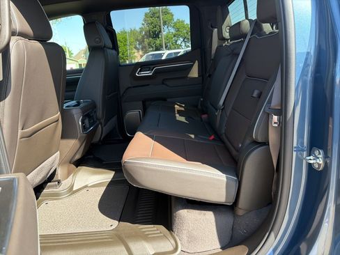 New 2026 GMC Sierra 1500 Denali w/ Technology Package AWD/4WD image 13