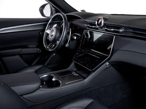 Used 2023 Maserati Grecale GT image 45