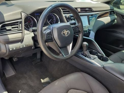 Used 2020 Toyota Camry LE FWD image 14