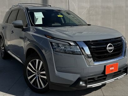 Used 2022 Nissan Pathfinder Platinum w/ Cargo Package