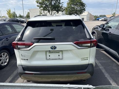 Used 2024 Toyota RAV4 Limited AWD/4WD image 43