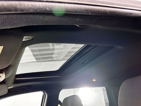 Used 2021 Jeep Grand Cherokee Laredo image 18