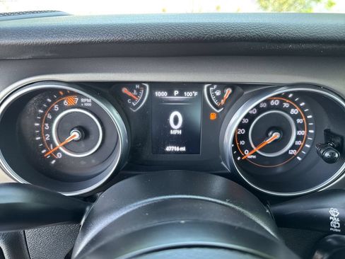 Used 2018 Jeep Wrangler Unlimited Sport AWD/4WD image 23