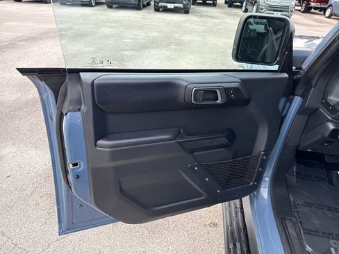 Used 2025 Ford Bronco Outer Banks image 13