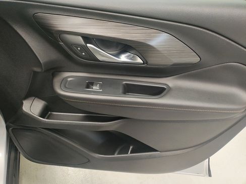 Used 2020 GMC Terrain SLT w/ Preferred Package image 9