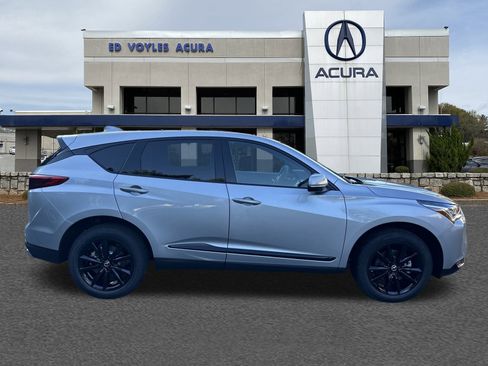 New 2025 Acura RDX SH-AWD image 4