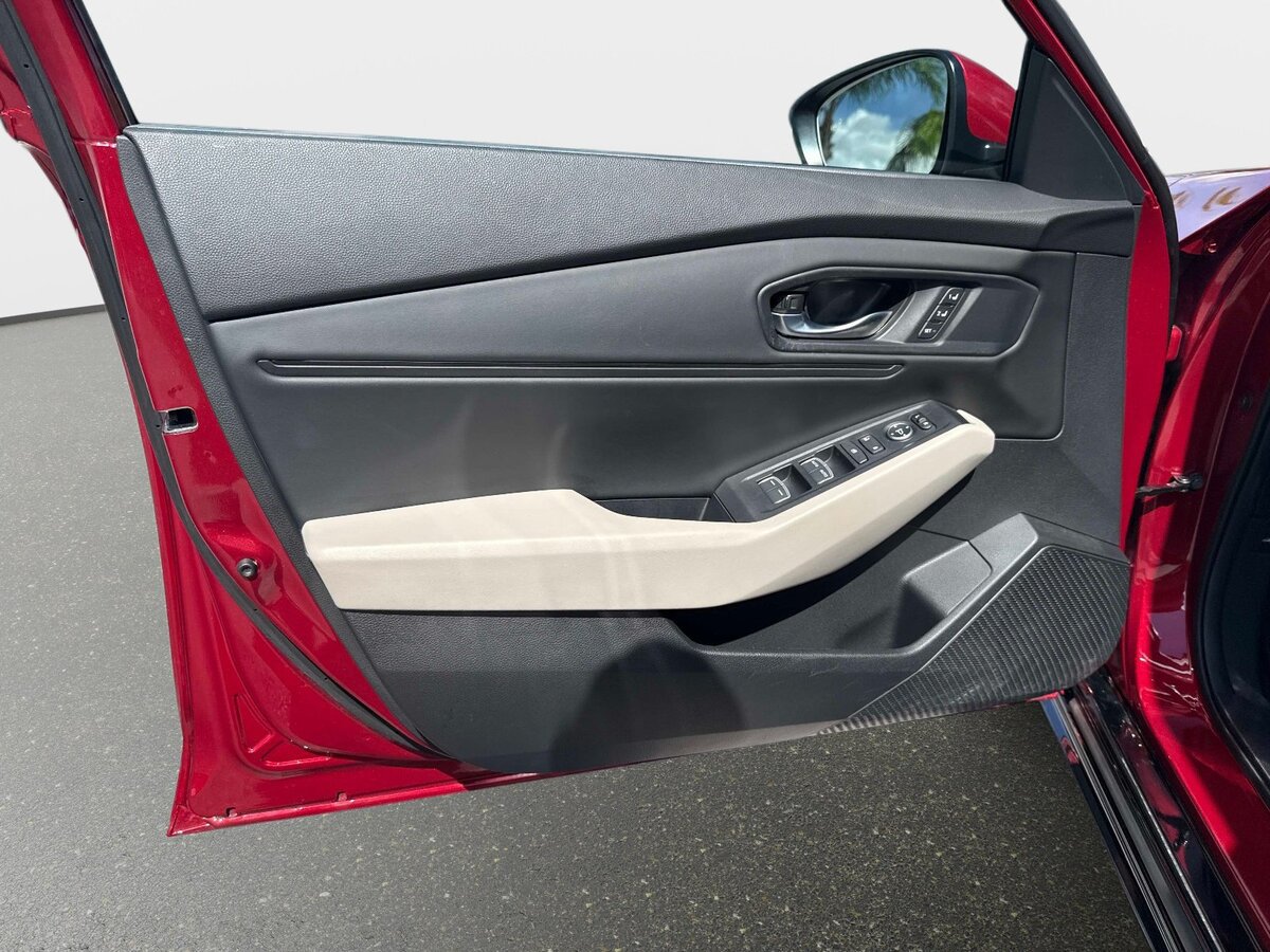 Used 2024 Honda Accord EX-L image 15