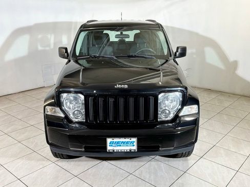 Used 2012 Jeep Liberty Sport image 19