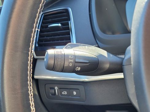 Used 2021 Volvo XC90 T8 R-Design w/ Advanced Package image 22