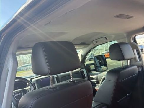 Used 2017 GMC Sierra 2500 SLT image 13