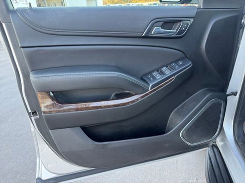 Used 2019 Chevrolet Suburban LS image 4