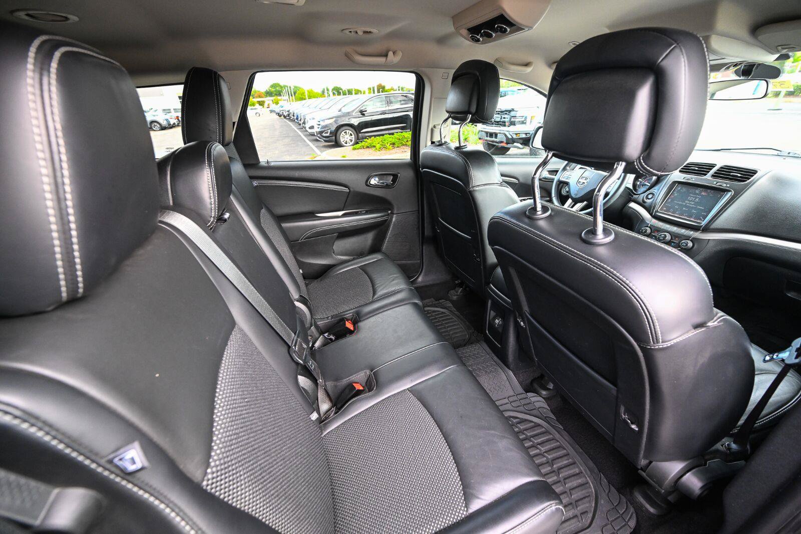 Used 2018 Dodge Journey Crossroad FWD image 28