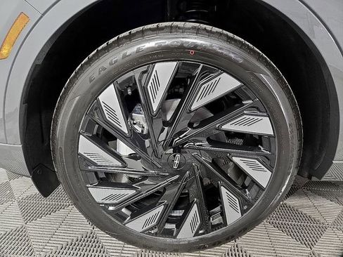 New 2026 Lincoln Nautilus Black Label w/ Jet Appearance Package image 9