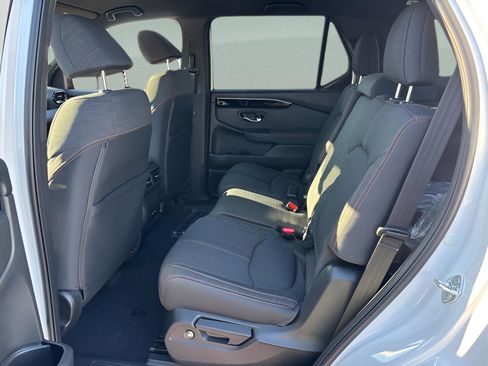 New 2025 Honda Pilot Sport image 13