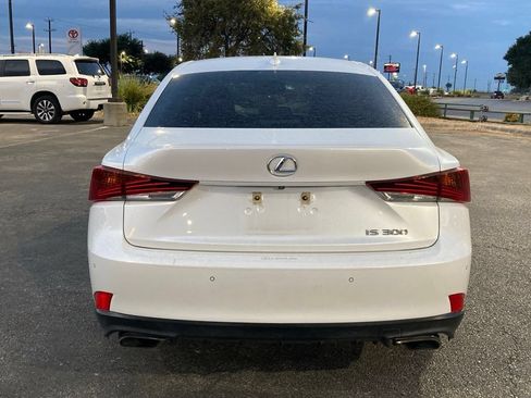 Used 2020 Lexus IS 300 w/ Premium Package RWD image 6