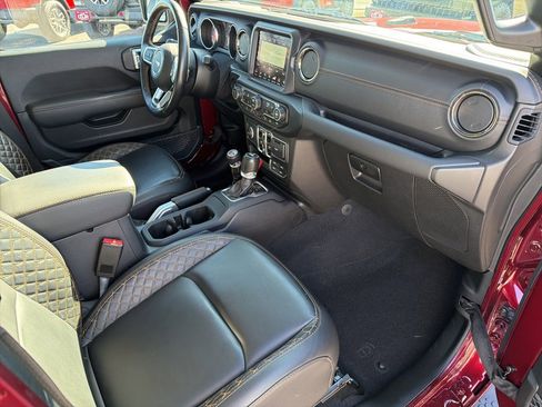 Used 2021 Jeep Wrangler Unlimited Sahara image 27