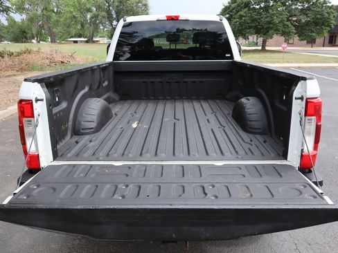 Used 2019 Ford F350 XLT w/ XLT Premium Package AWD/4WD image 14
