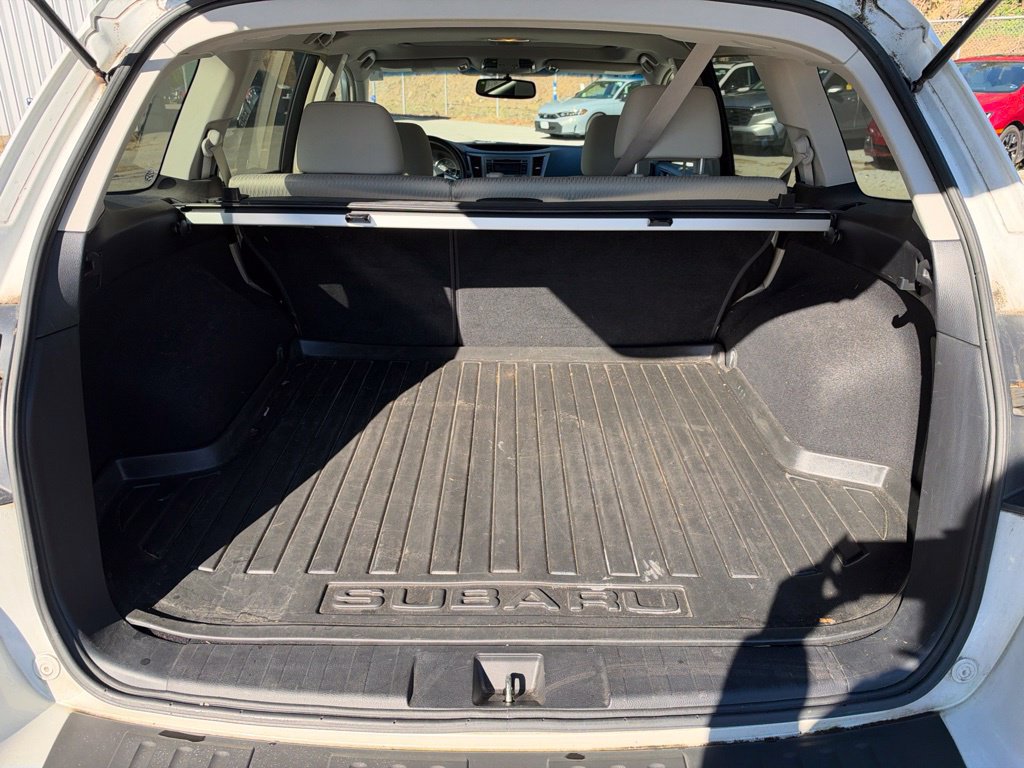Used 2012 Subaru Outback 2.5i Premium AWD/4WD image 9