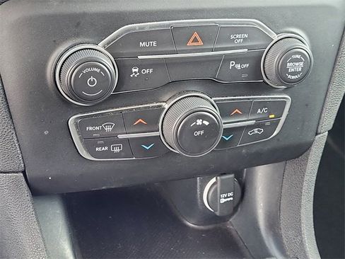 Certified 2023 Dodge Charger SXT image 13