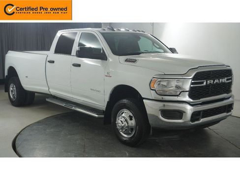 Certified 2022 RAM 3500 Tradesman image 1