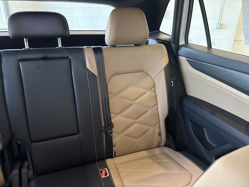 New 2026 Volkswagen Atlas Cross Sport SE image 15