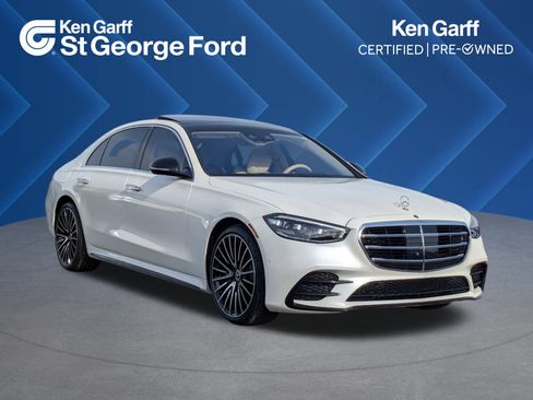 Used 2022 Mercedes-Benz S 500 4MATIC image 1