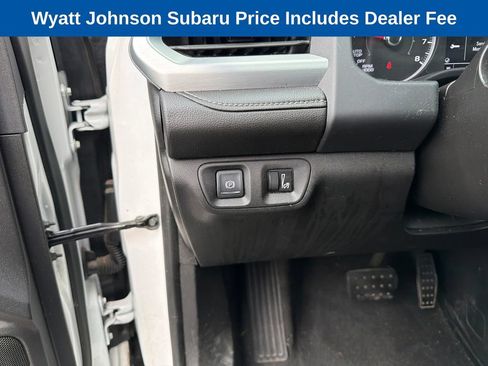 Used 2019 GMC Acadia SLE FWD image 22