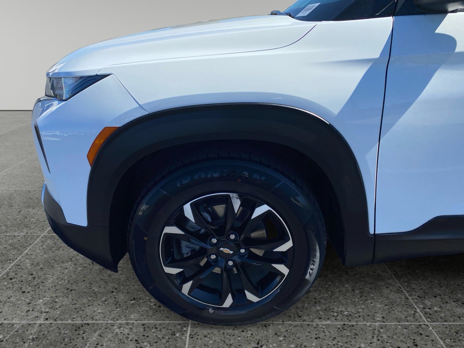 Used 2023 Chevrolet TrailBlazer LT w/ Convenience Package FWD image 14