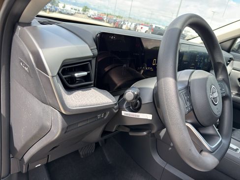 New 2026 Nissan Kicks SV w/ SV Premium Package AWD/4WD image 14