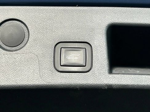 Used 2025 Chevrolet Equinox RS w/ Convenience Package III AWD/4WD image 35