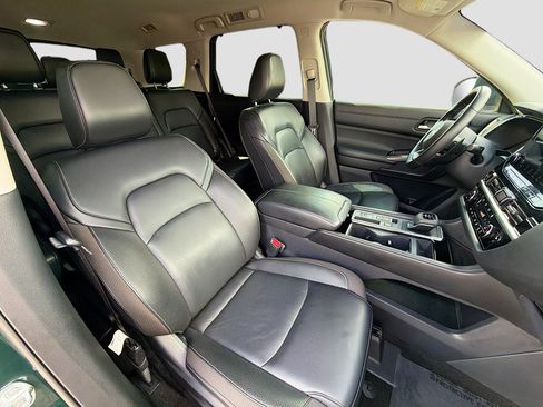 Used 2023 Nissan Pathfinder SL image 14