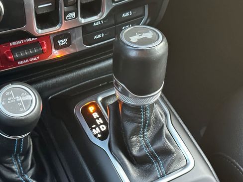 Used 2021 Jeep Wrangler Unlimited Rubicon 4xe w/ Steel Bumper Group image 22