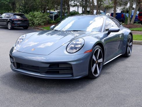 Used 2025 Porsche 911 Carrera RWD image 1