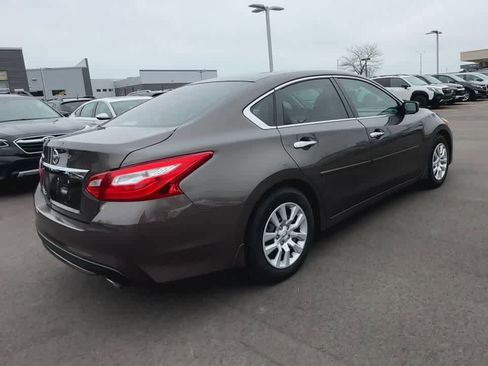 Used 2016 Nissan Altima 2.5 S w/ Power Driver Seat Package image 8