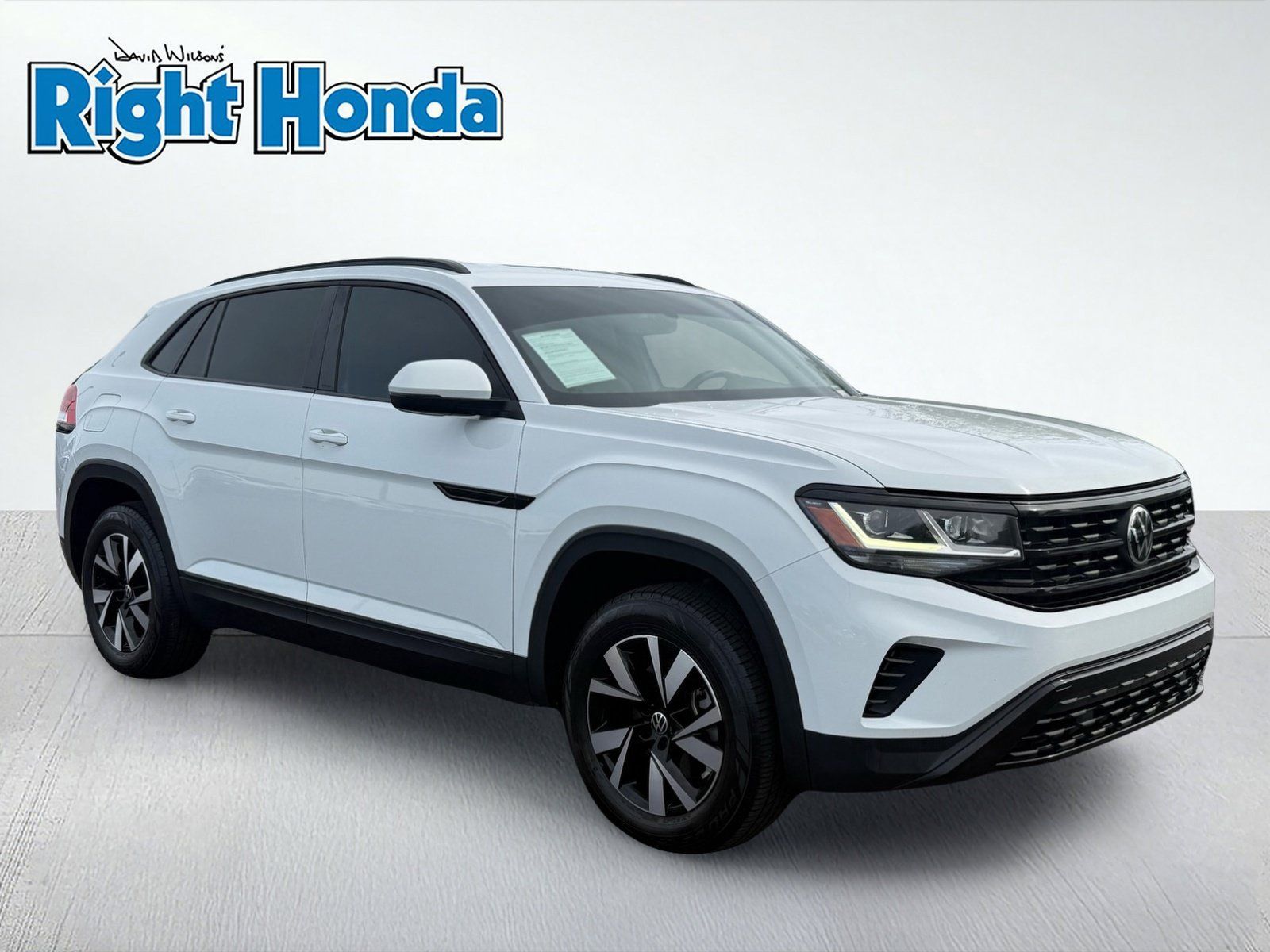 Used 2022 Volkswagen Atlas Cross Sport SE FWD image 10