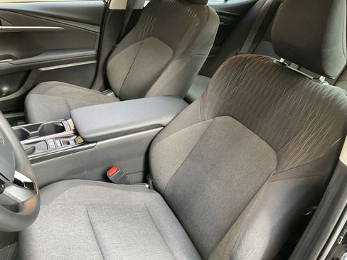 Used 2025 Toyota Camry LE image 30