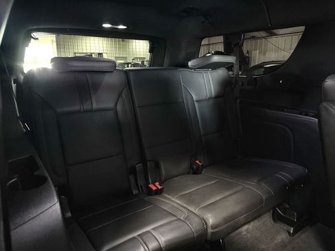 Used 2023 Chevrolet Suburban RST w/ Luxury Package RWD image 30