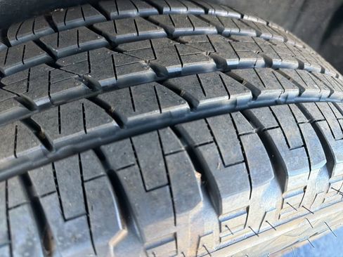 Used 2020 Chevrolet Traverse LT image 29