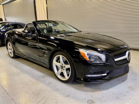 Used 2013 Mercedes-Benz SL 550 w/ Premium Pkg image 6