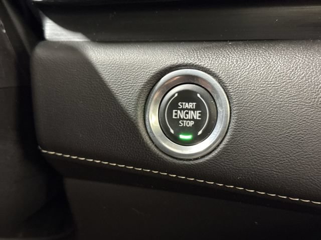 Certified 2021 Cadillac Escalade ESV Premium Luxury AWD/4WD image 19