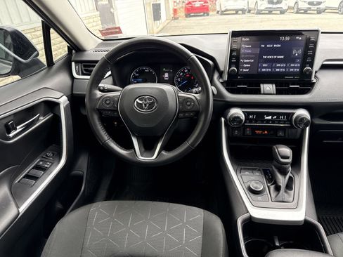 Used 2022 Toyota RAV4 XLE w/ Convenience Package AWD/4WD image 12