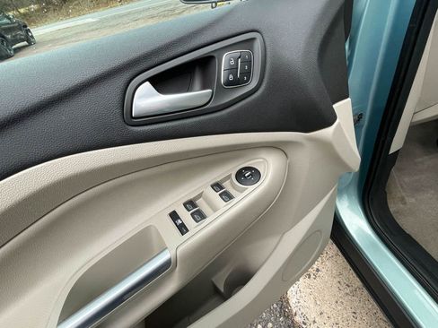 Used 2013 Ford Escape SEL image 16