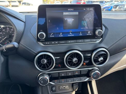 Used 2025 Nissan Sentra SV image 17