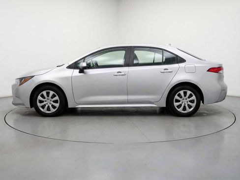 Used 2024 Toyota Corolla LE image 6