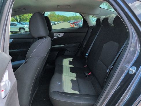 Used 2023 Kia Forte LXS w/ LXS Technology Package FWD image 13