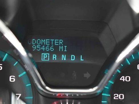 Used 2017 Chevrolet Traverse LS FWD image 21