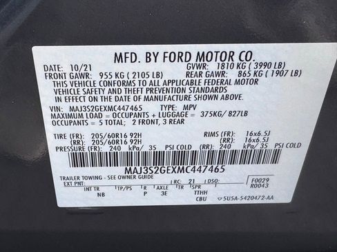 Used 2021 Ford EcoSport SE image 40