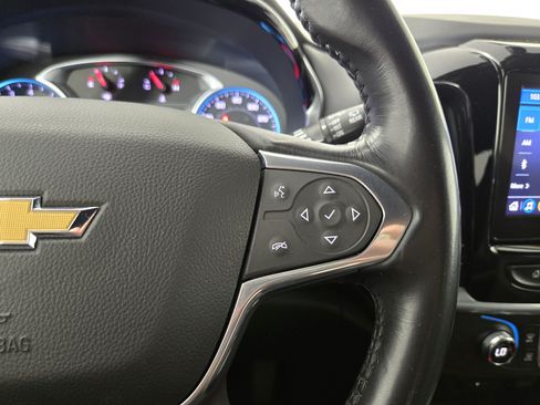 Used 2022 Chevrolet Traverse LT AWD/4WD image 17